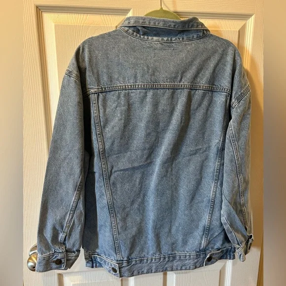 Produx Boyfriend Trucker Light Wash Denim Jacket with Button Closure Size Small - Picture 5 of 5